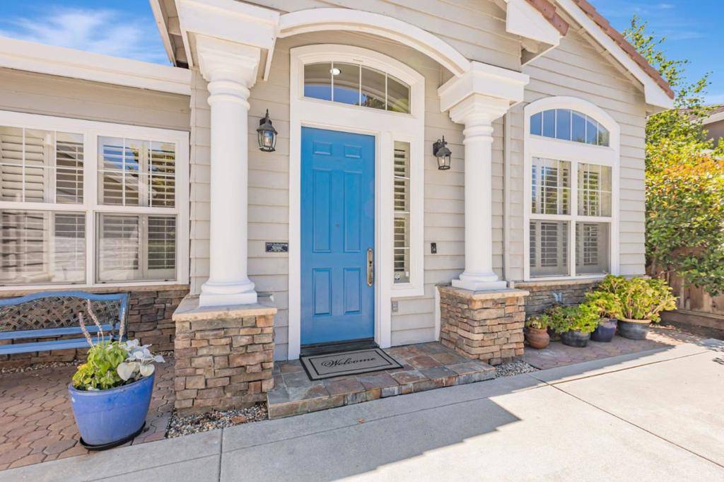 Morgan Hill, CA 95037,18400 Capistrano WAY