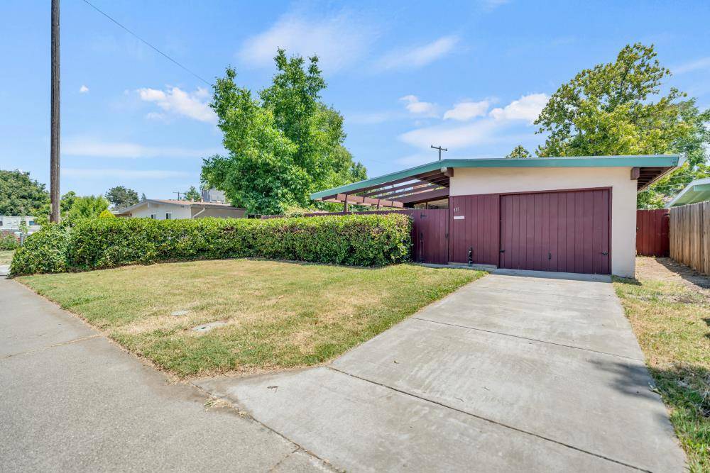 West Sacramento, CA 95605,801 Douglas ST