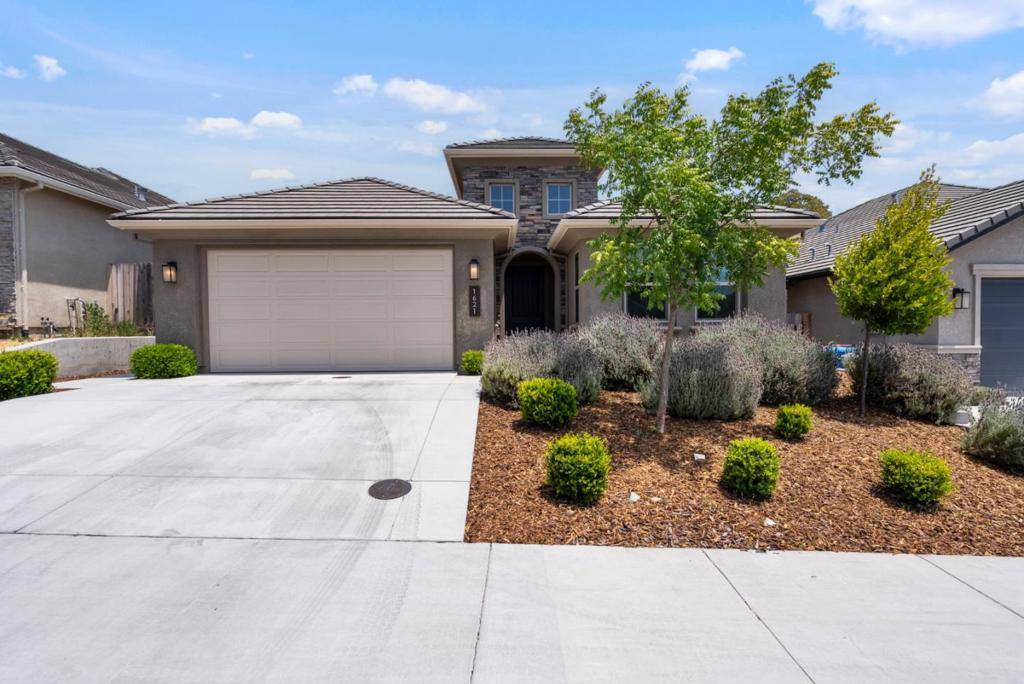 Hollister, CA 95023,1621 Castlerock DR