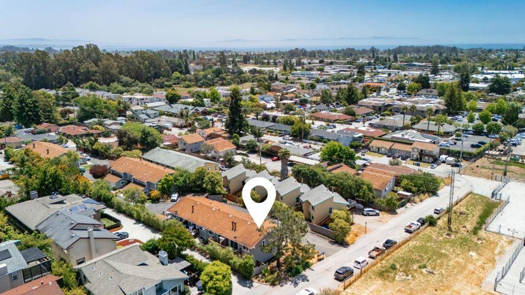 Santa Cruz, CA 95065,3360 Houts DR #A