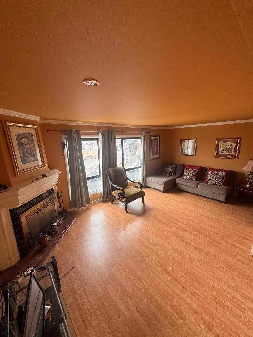 Daly City, CA 94014,239 Miriam ST