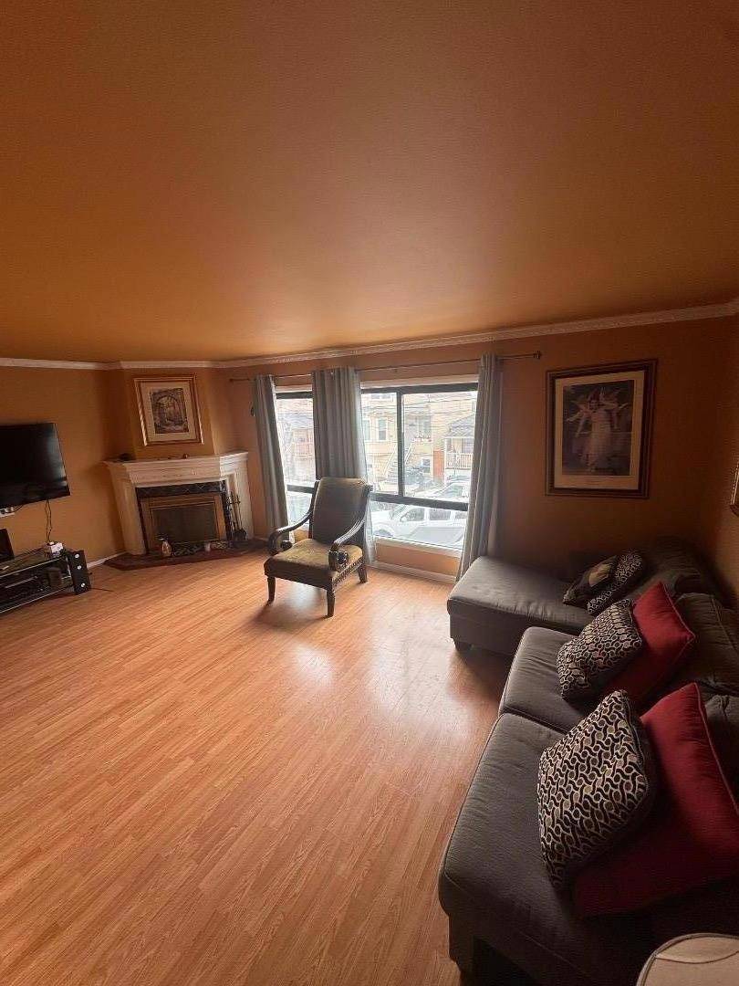Daly City, CA 94014,239 Miriam ST