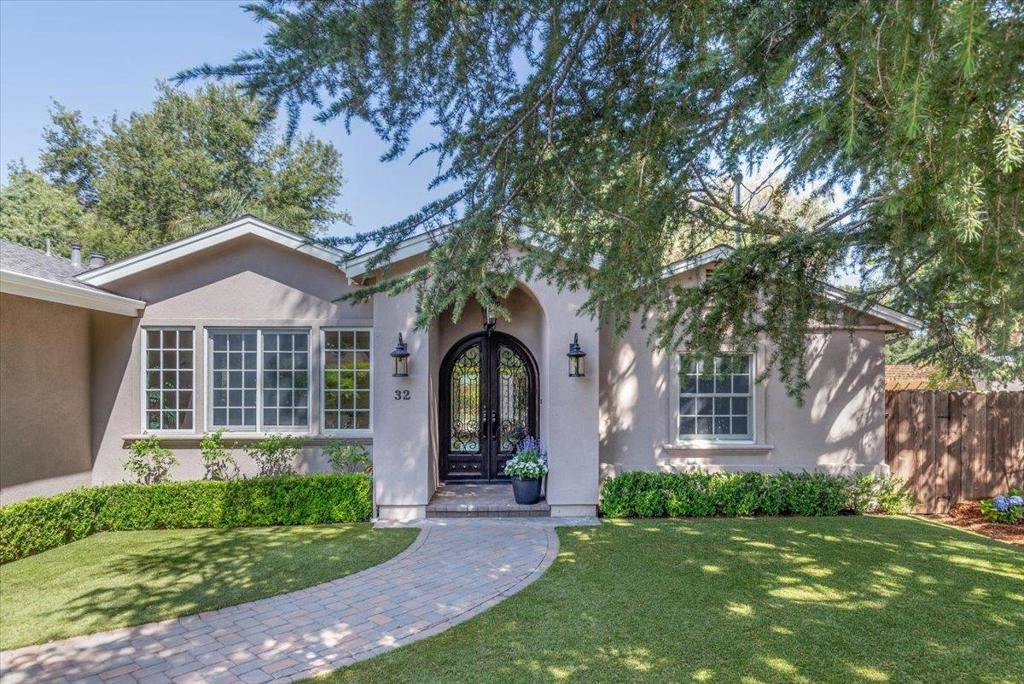 Los Altos, CA 94022,32 N El Monte AVE