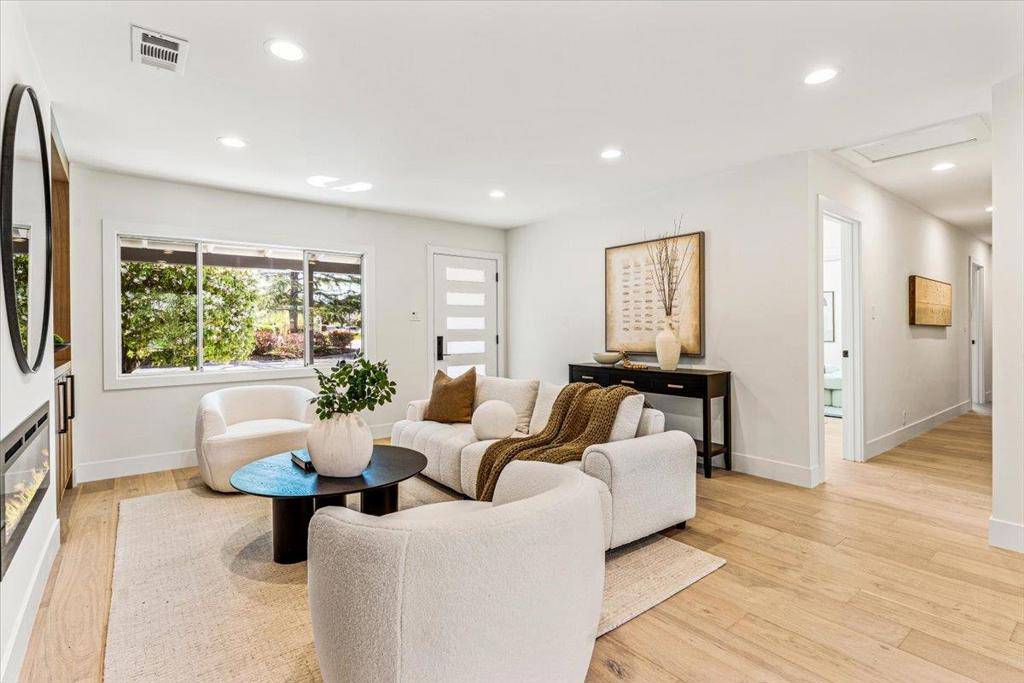 Los Gatos, CA 95032,15640 Gardenia WAY
