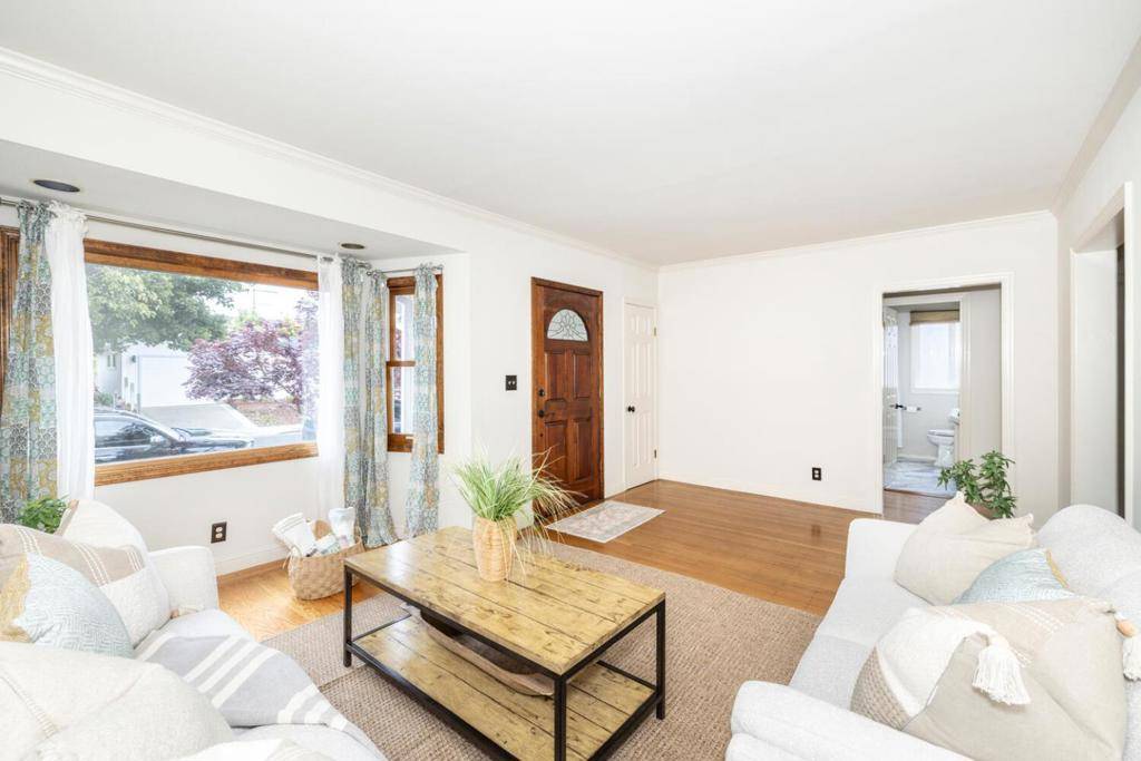 San Bruno, CA 94066,409 Cherry AVE