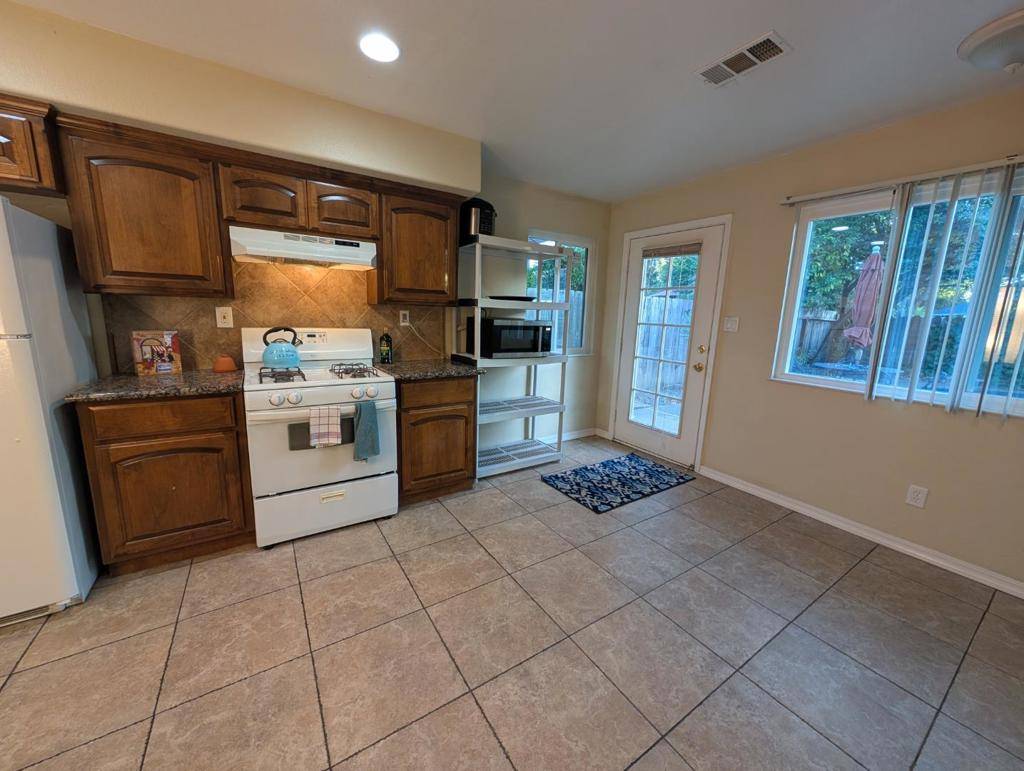 Stockton, CA 95207,3806 Round Valley CIR