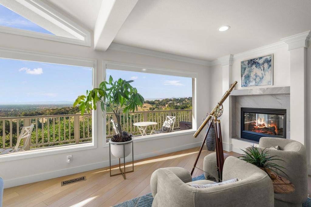 Los Gatos, CA 95032,136 Teresita WAY