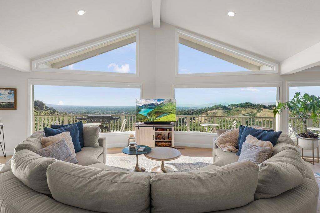 Los Gatos, CA 95032,136 Teresita WAY