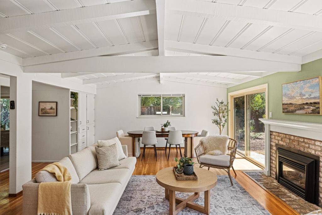 Santa Cruz, CA 95060,103 Calvin PL
