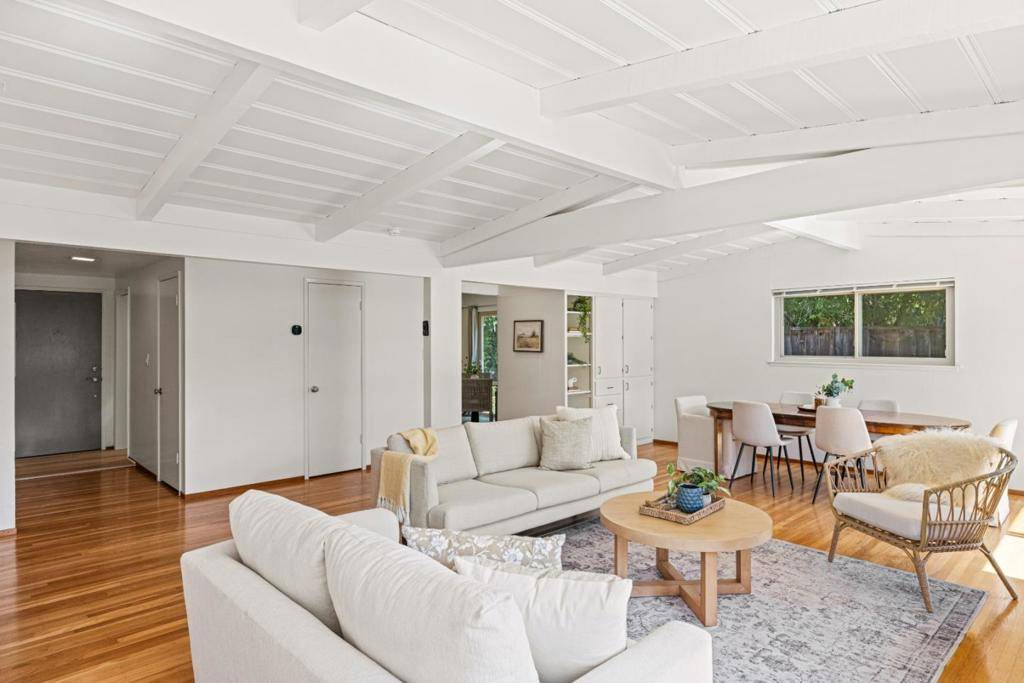 Santa Cruz, CA 95060,103 Calvin PL