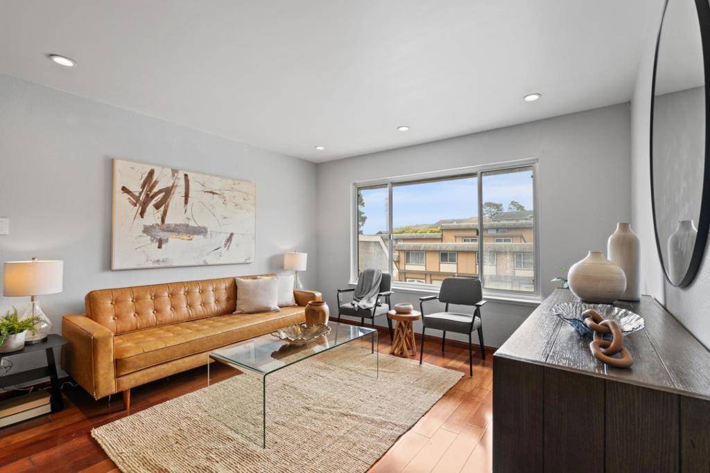 South San Francisco, CA 94080,2462 Rowntree WAY