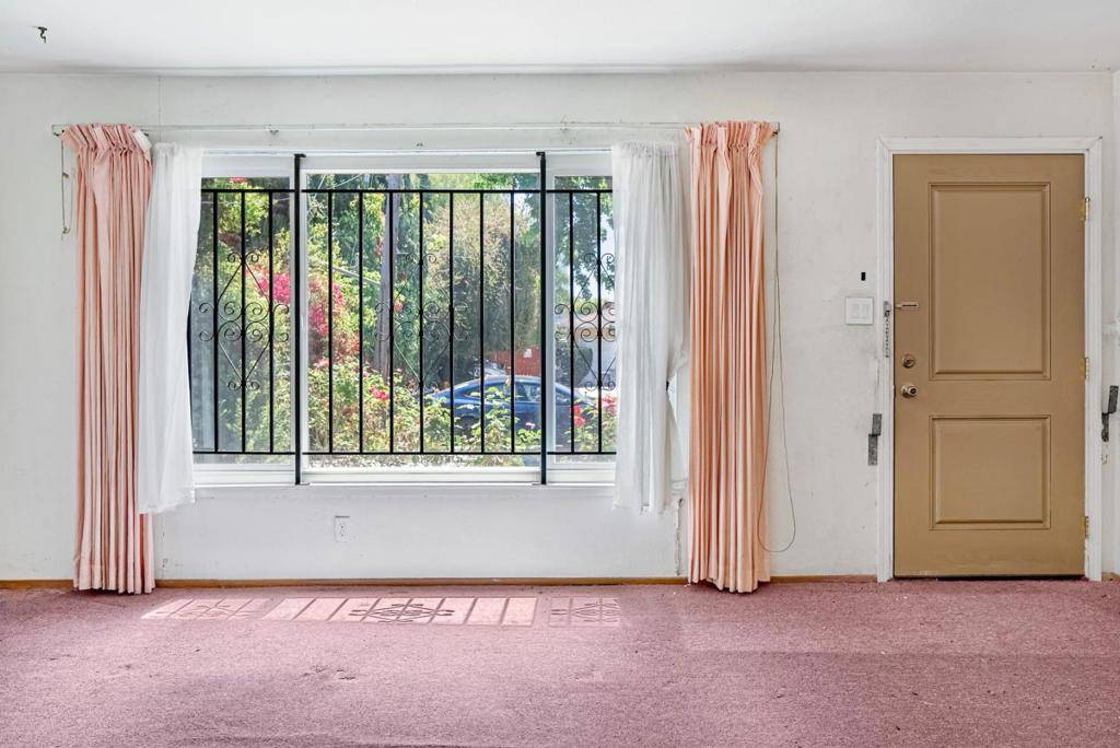 Hayward, CA 94544,338 Copperfield AVE