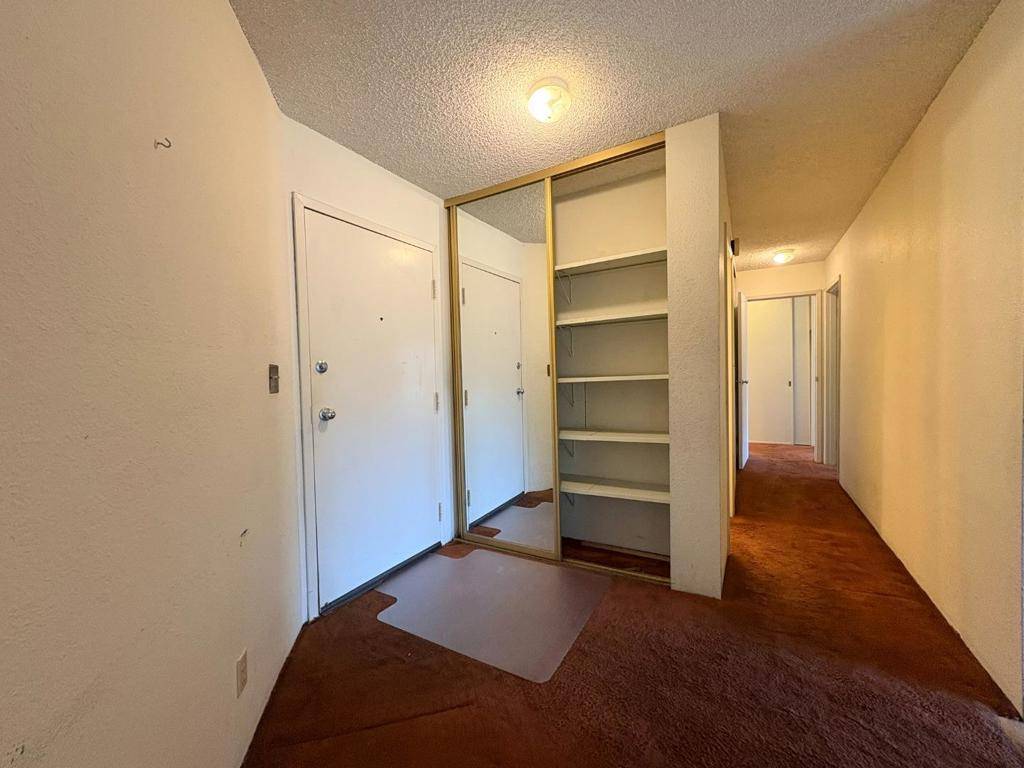 Daly City, CA 94015,370 Imperial WAY #217