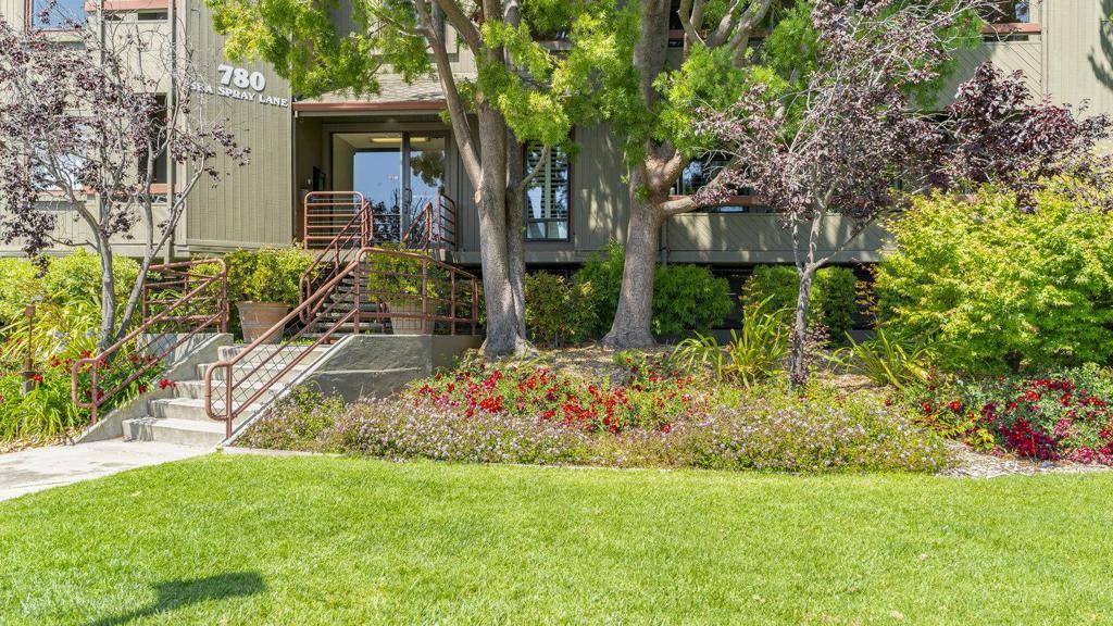 Foster City, CA 94404,780 Sea Spray LN #211