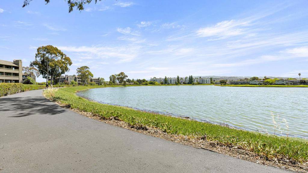 Foster City, CA 94404,780 Sea Spray LN #211