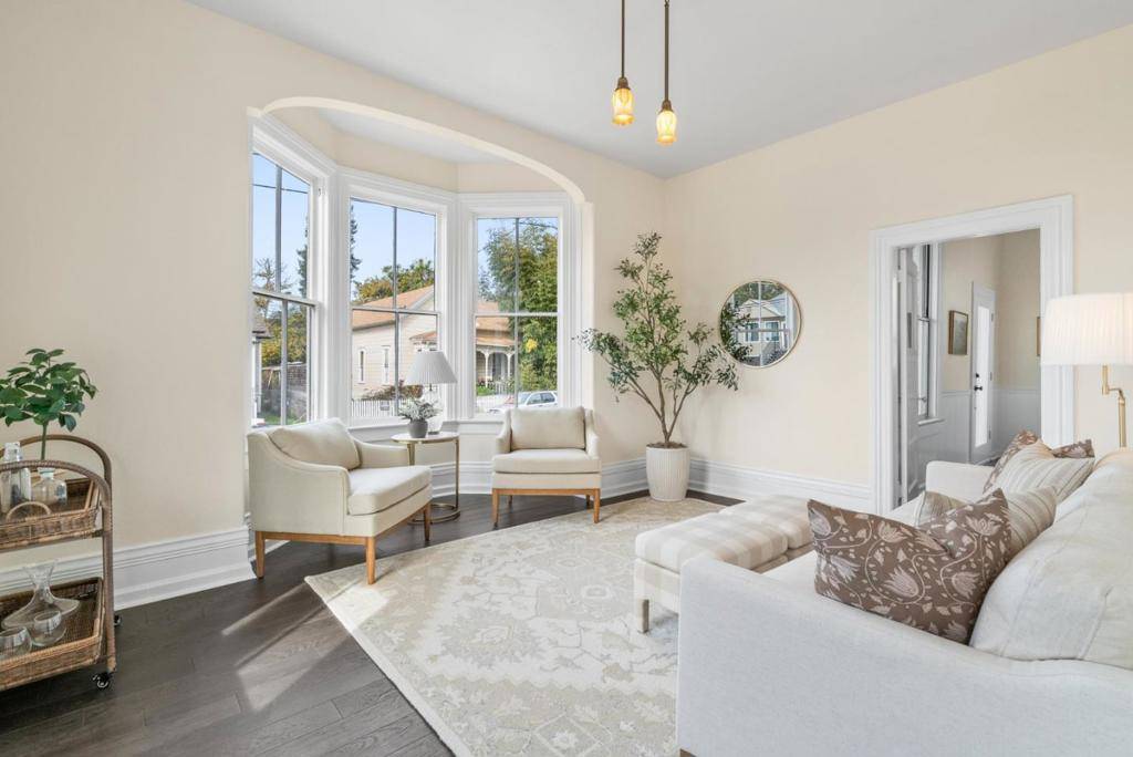 Santa Cruz, CA 95060,126 Cedar ST