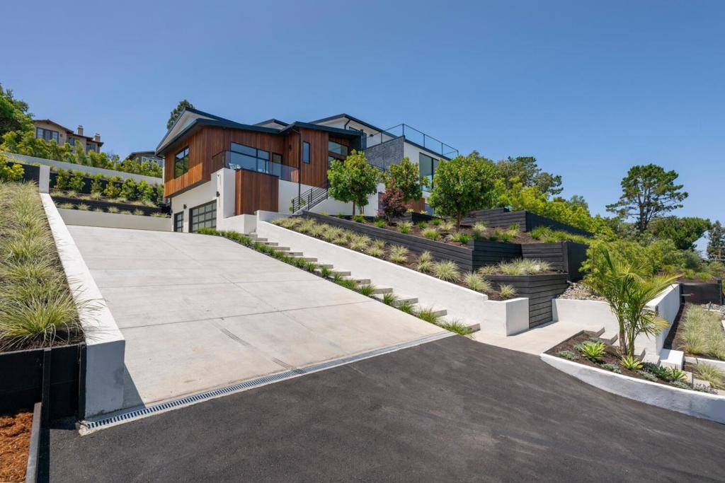 Redwood City, CA 94062,3964 Jefferson AVE