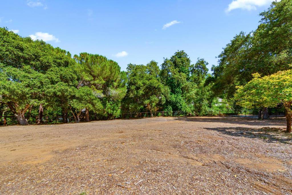 Los Gatos, CA 95030,16070 Matilija DR