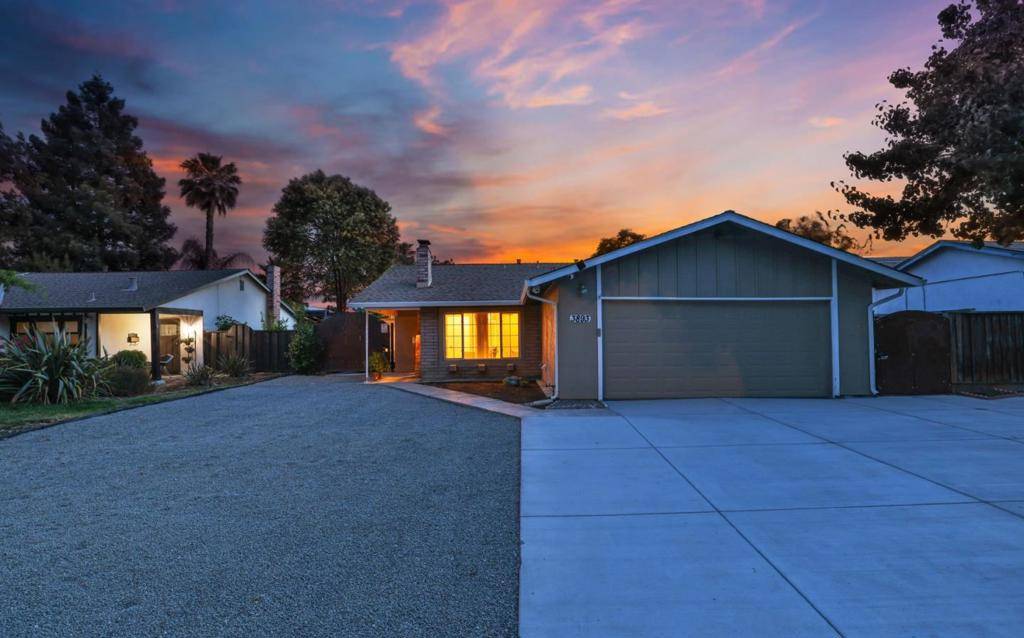 San Jose, CA 95136,3893 Yolo DR