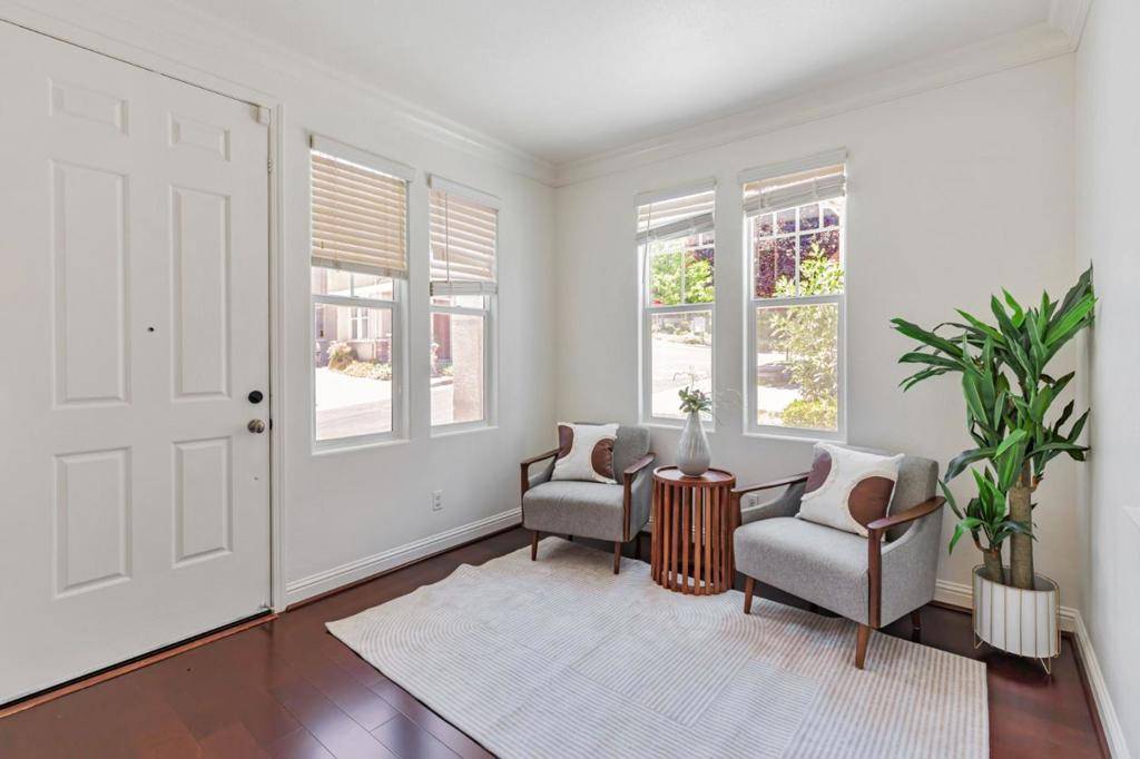 Gilroy, CA 95020,8940 Acorn WAY