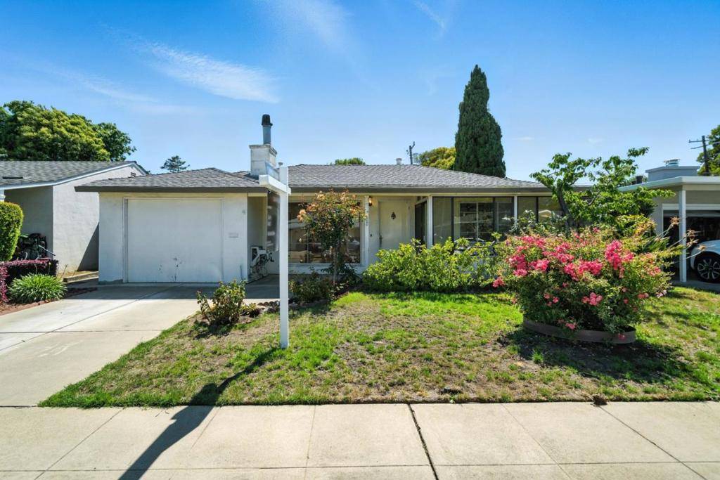 San Mateo, CA 94403,3920 Oneill DR