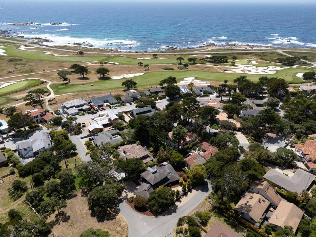 Pebble Beach, CA 93953,1030 Vaquero RD