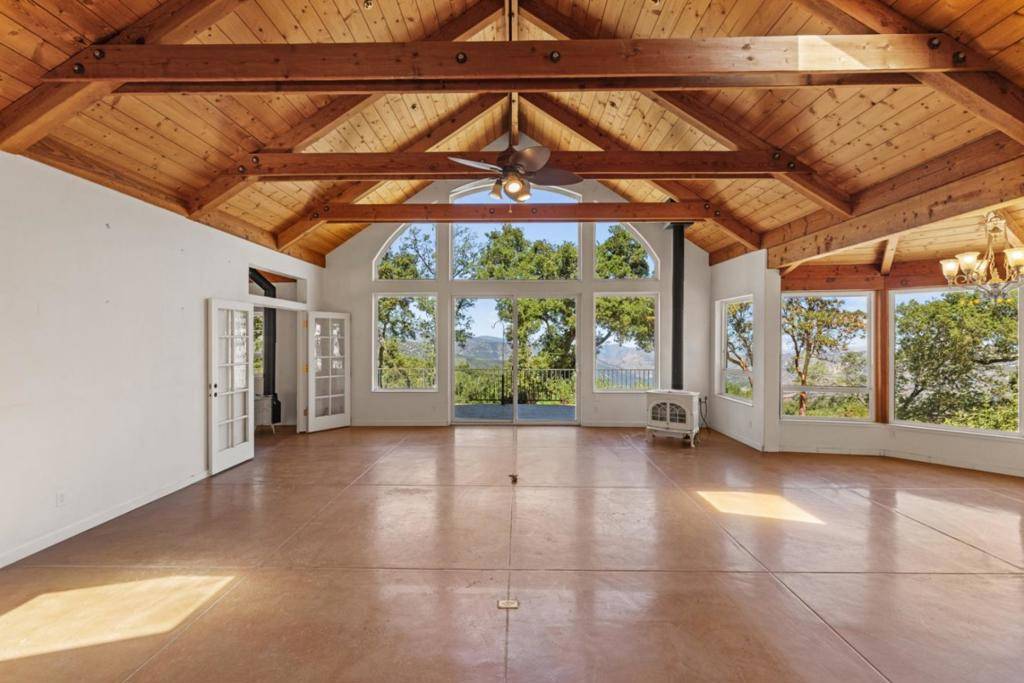 Carmel Valley, CA 93924,39537 Laurel Springs