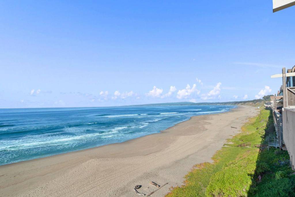 La Selva Beach, CA 95076,476 Oceanview DR
