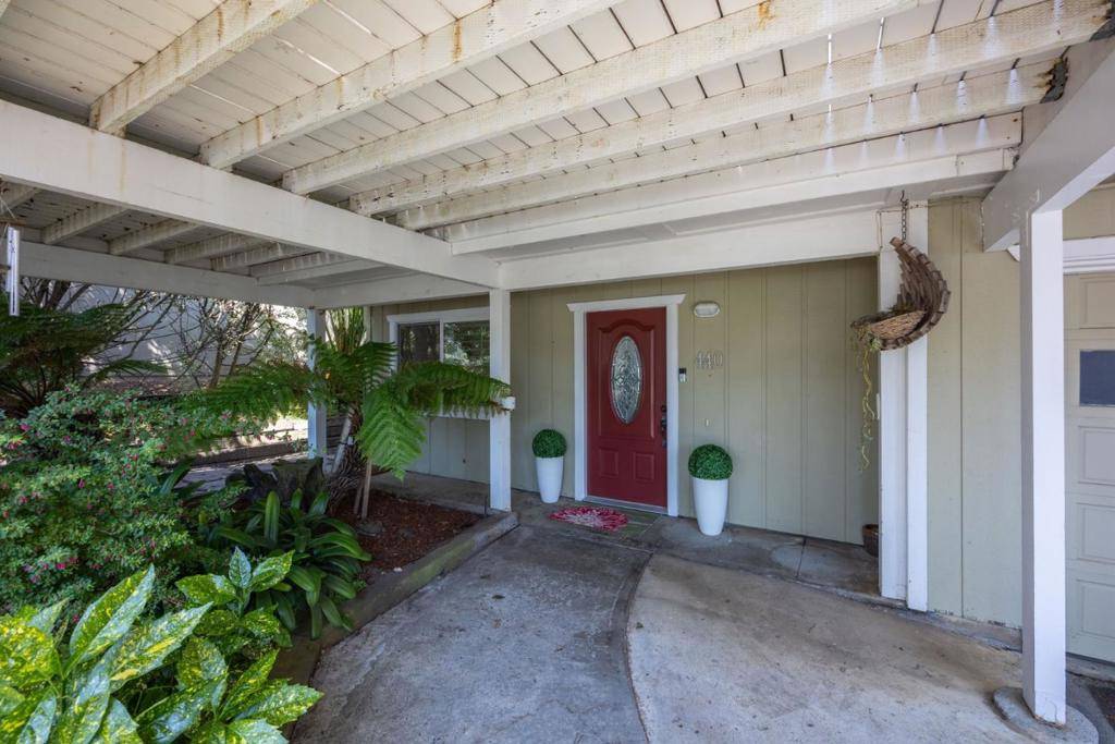 Moss Beach, CA 94038,440 W Terrace AVE
