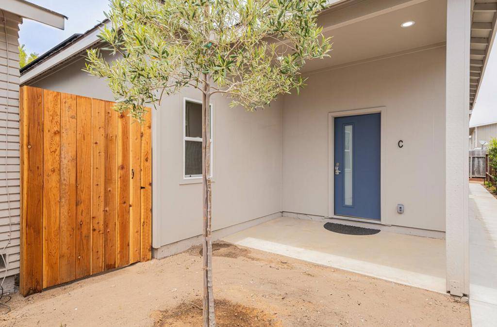 Seaside, CA 93955,987 Harcourt #C