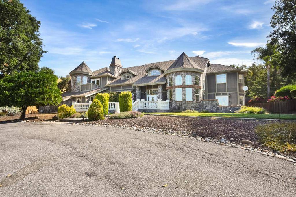 Morgan Hill, CA 95037,2295 Mcdonald LN