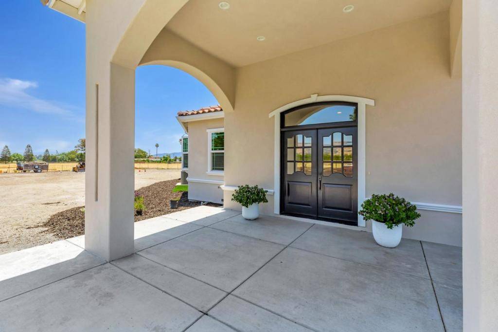 Gilroy, CA 95020,10055 Foothill AVE