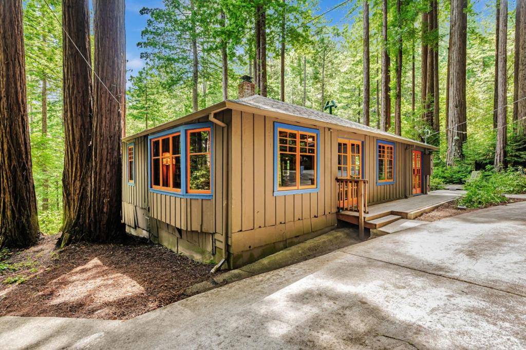 Pescadero, CA 94060,855 Dearborn Park RD