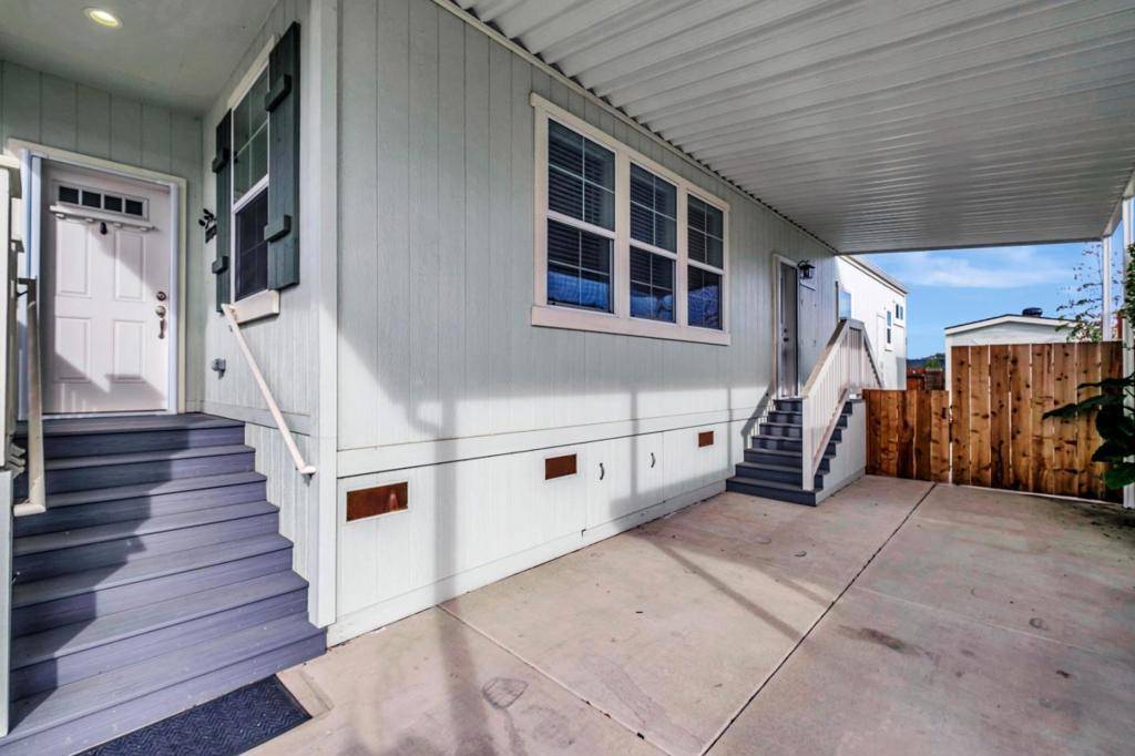 Watsonville, CA 95076,144 Holm RD