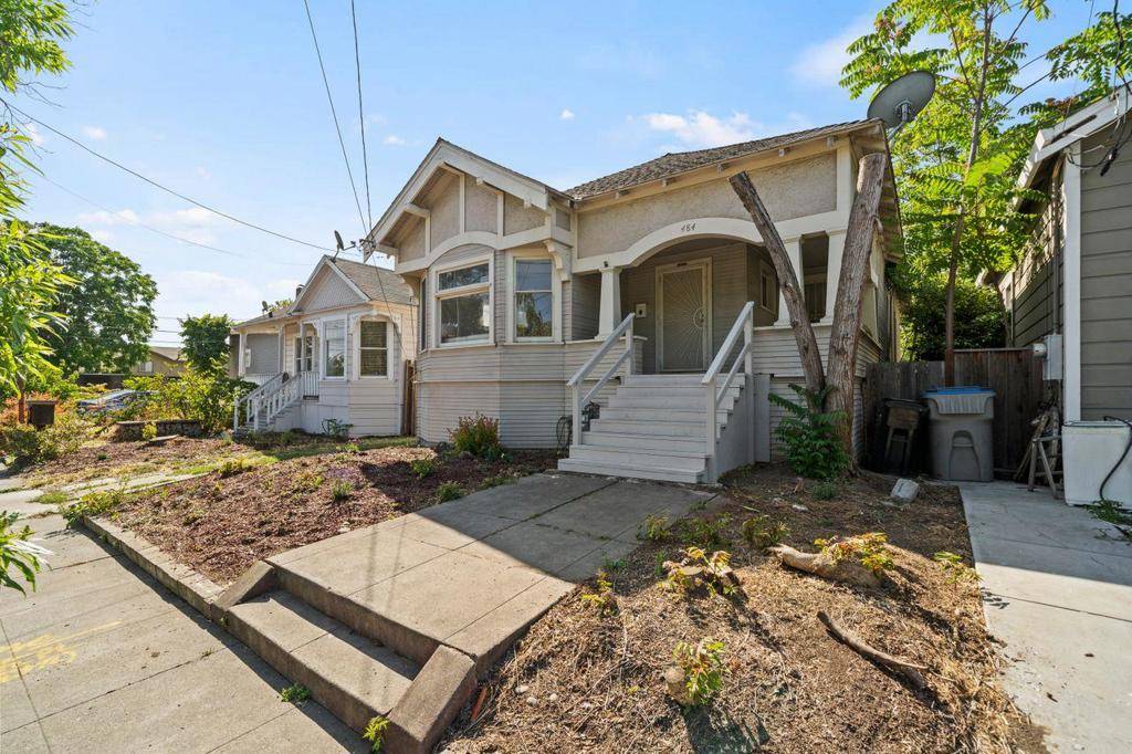 San Jose, CA 95112,484 E Saint John ST