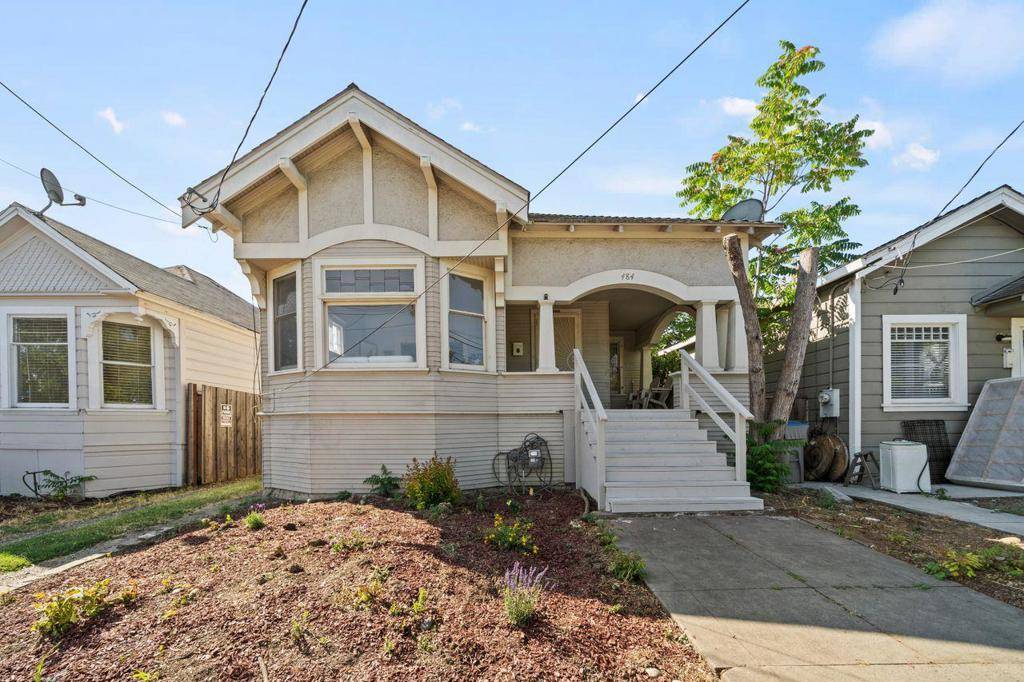 San Jose, CA 95112,484 E Saint John ST