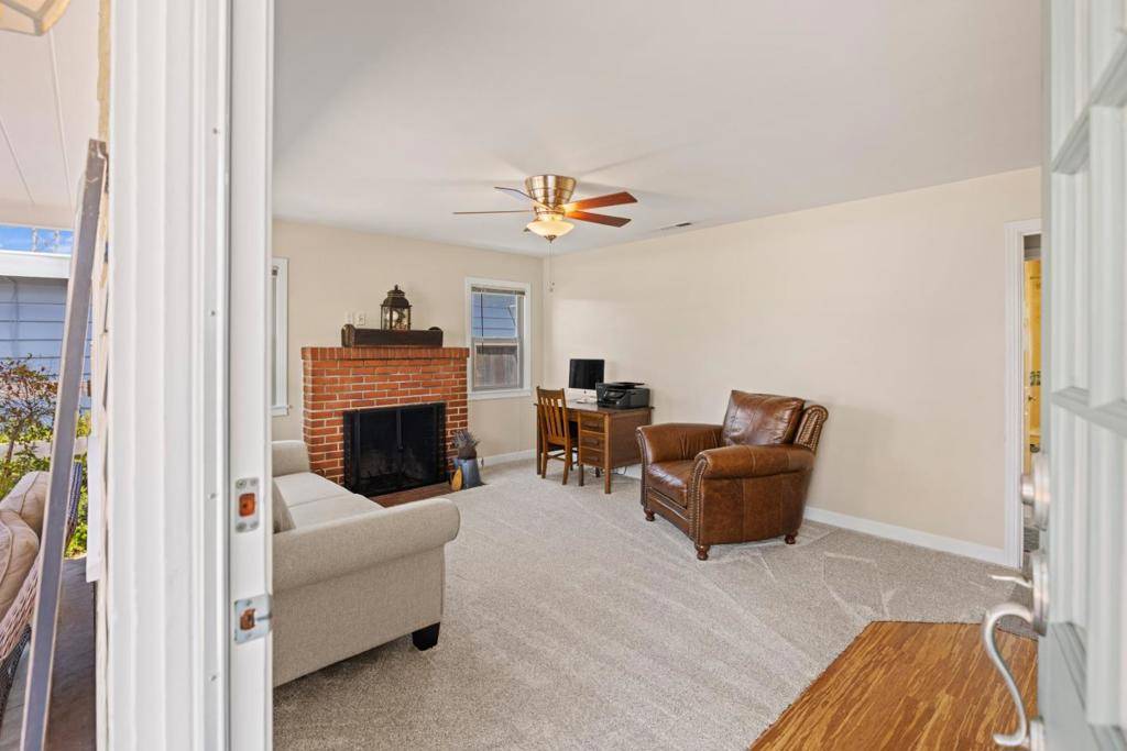 Del Rey Oaks, CA 93940,10 Boronda WAY