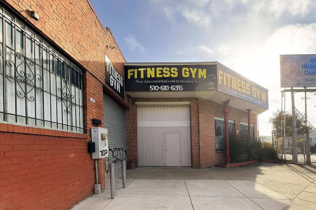 Oakland, CA 94605,2515 Seminary AVE