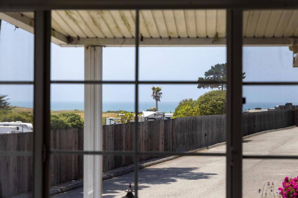 Half Moon Bay, CA 94019,120 Oceanview Ave