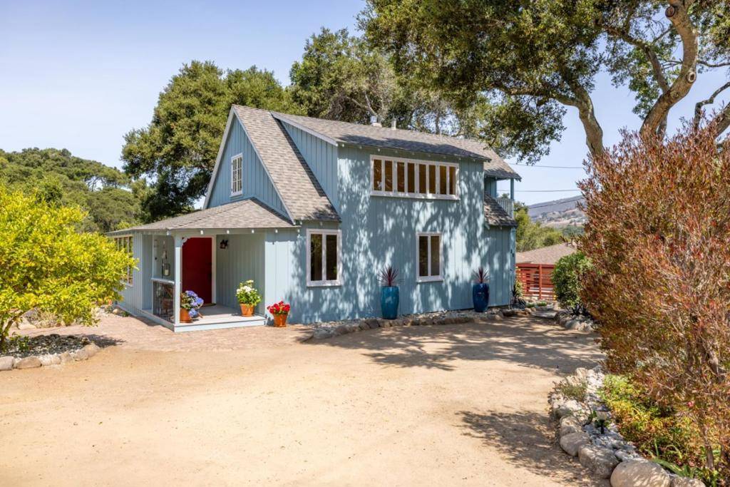 Carmel Valley, CA 93924,18 Upper CIR