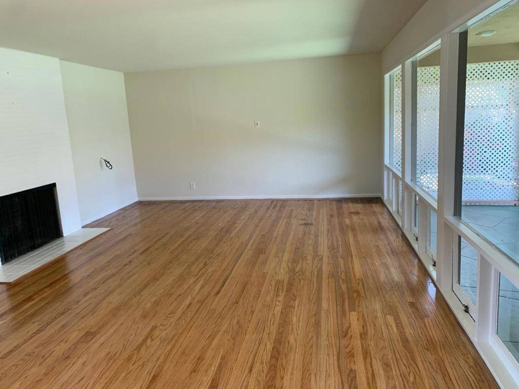 San Mateo, CA 94402,139 Hobart Avenue