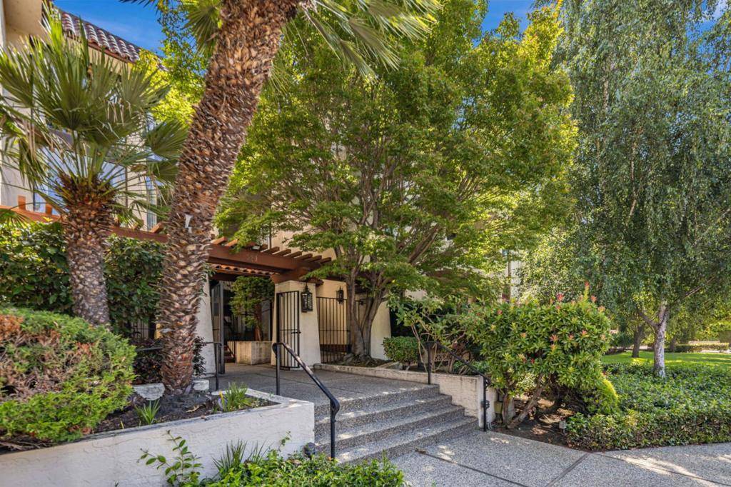 San Mateo, CA 94401,320 Elm ST #111