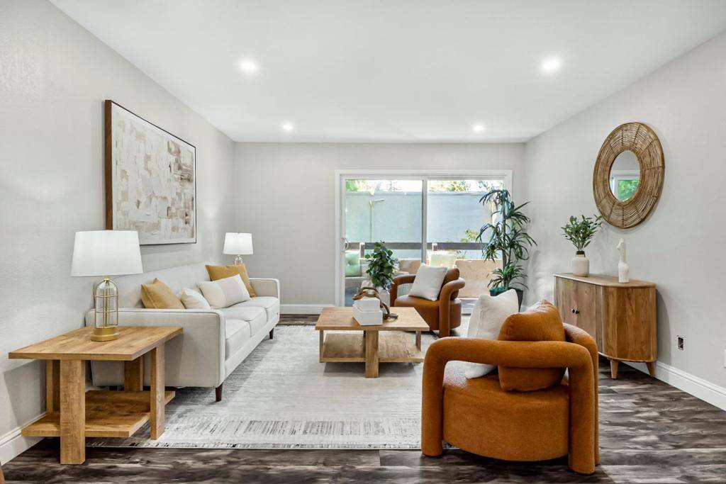 San Jose, CA 95123,310 Tradewinds DR #8