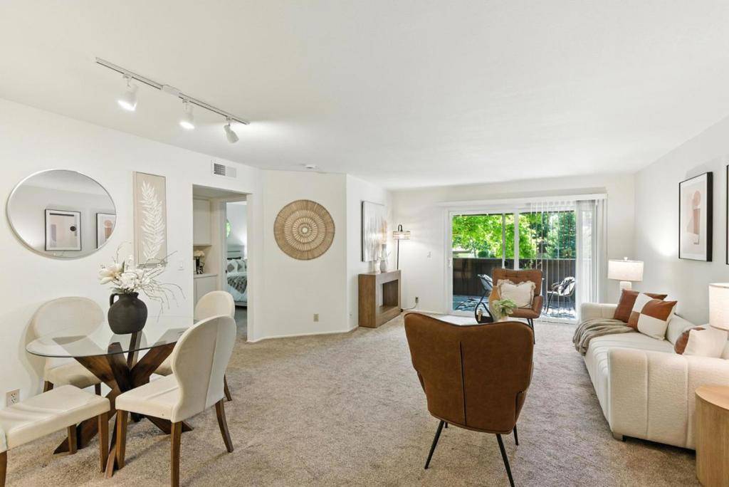 Sunnyvale, CA 94086,1001 E Evelyn TER #110