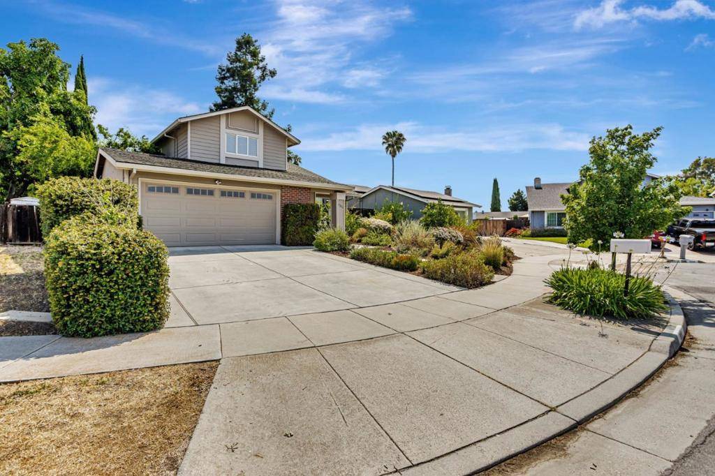 San Jose, CA 95136,5236 Muirhouse PL