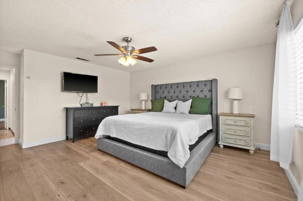 Manteca, CA 95336,1014 Croyden WAY