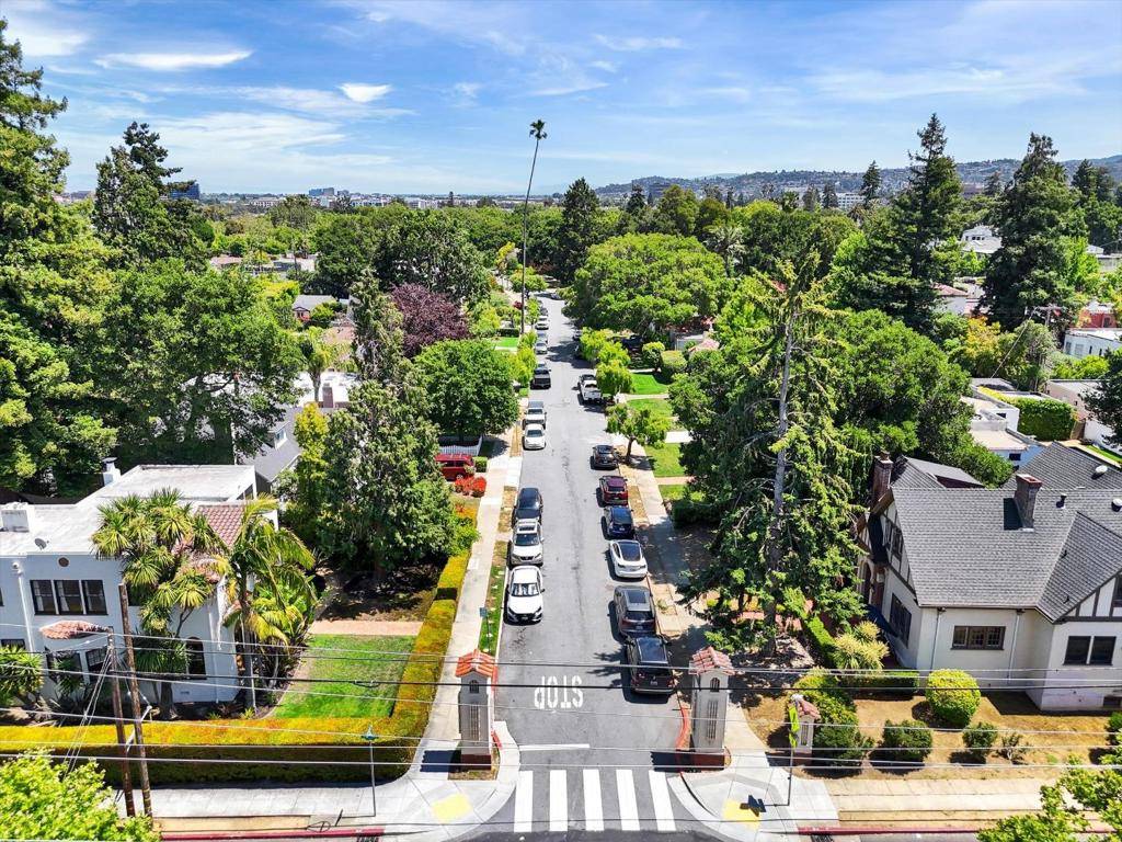 San Mateo, CA 94401,901 Laurel