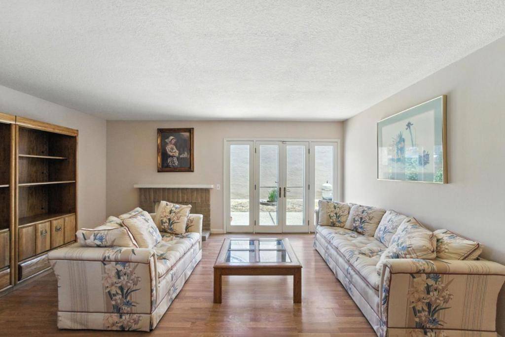 San Jose, CA 95121,2106 Turnhouse LN