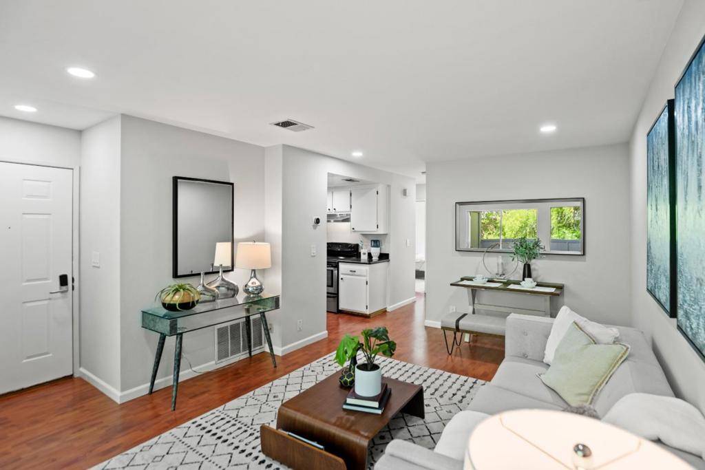 Sunnyvale, CA 94086,891 W California AVE #Y