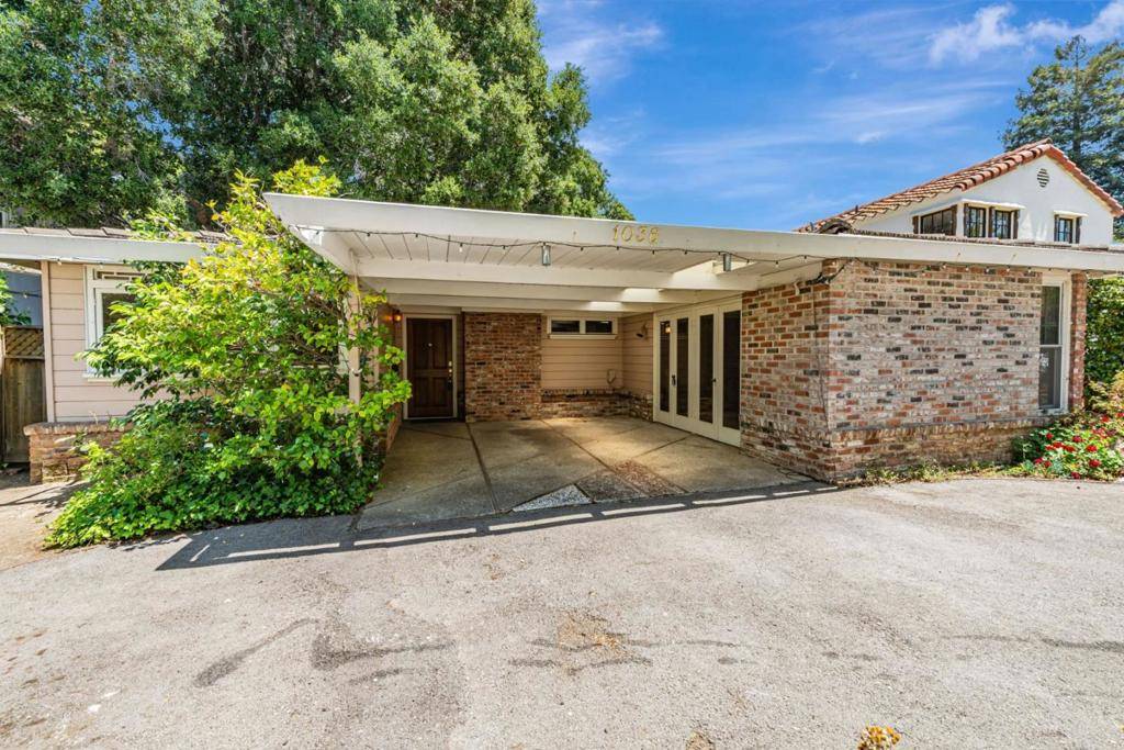 Menlo Park, CA 94025,1036 Almanor AVE
